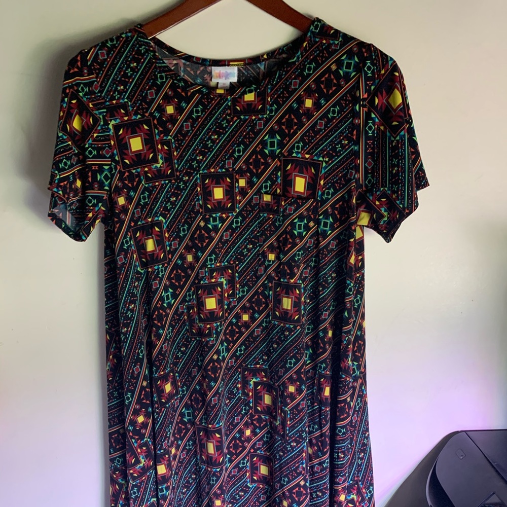 Slinky material LulaRoe dress